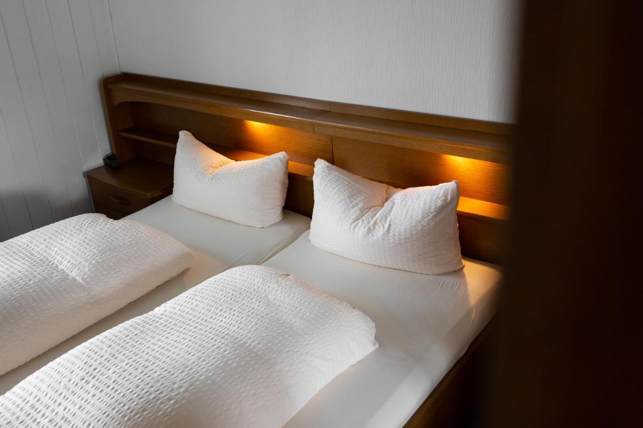 Hotel Froehlich-Hoeche อุสลาร์ ภายนอก รูปภาพ