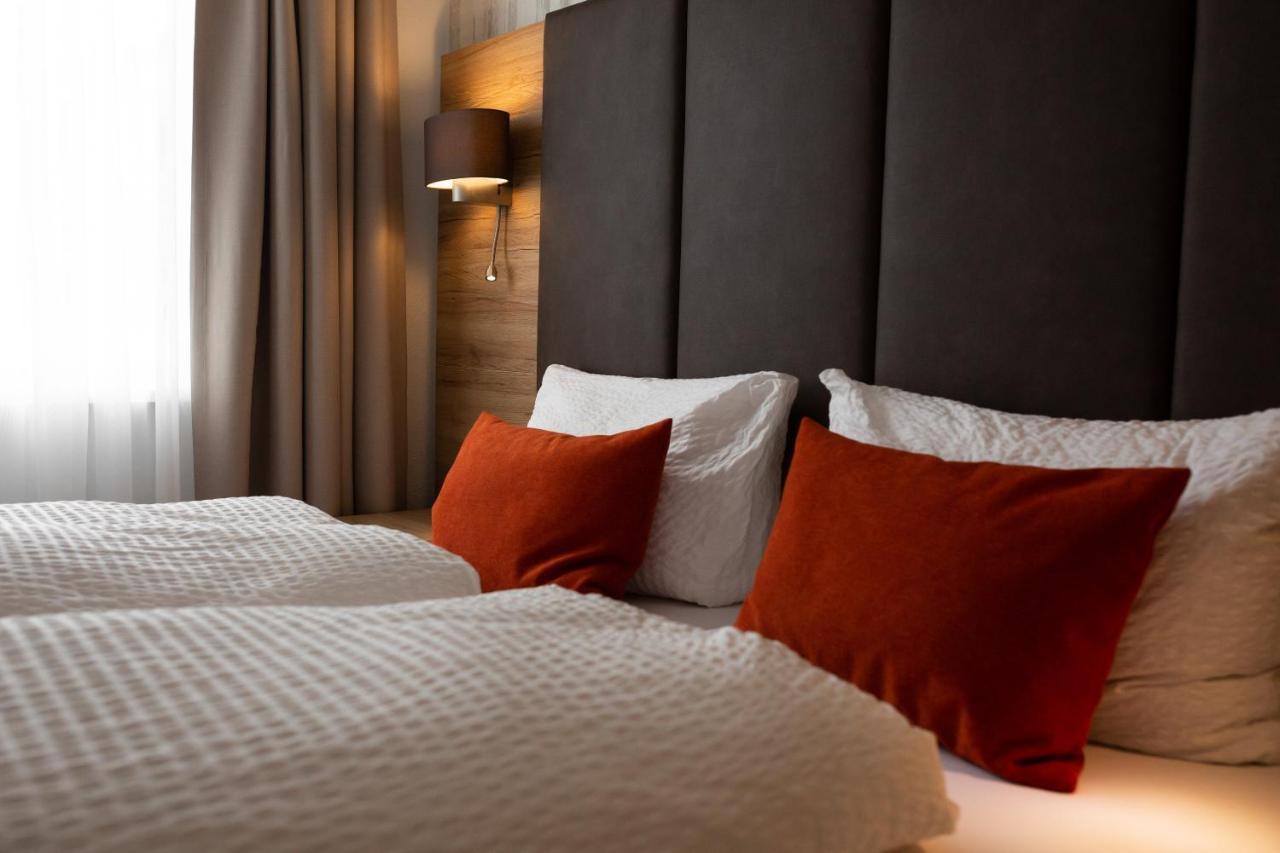 Hotel Froehlich-Hoeche อุสลาร์ ภายนอก รูปภาพ